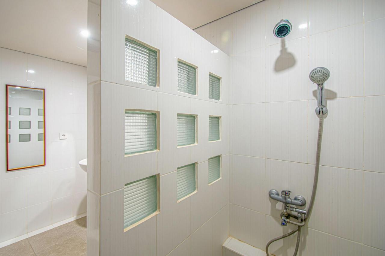 Hotel Mutiara Indah デンパサール エクステリア 写真